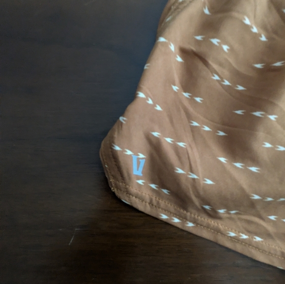 Vuori The Rise The Shine Brown Patterned Running Shorts Women’s Small - Picture 6 of 6